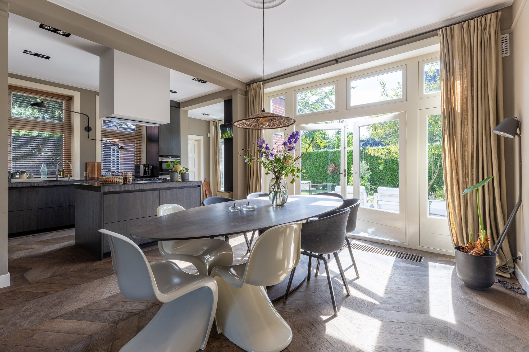 Twee-onder-één-kap te koop: Corverlaan 5A, Bussum